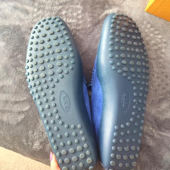 TOD'S Mens Blue nubuck leather moccasins - Picture 4 of 6